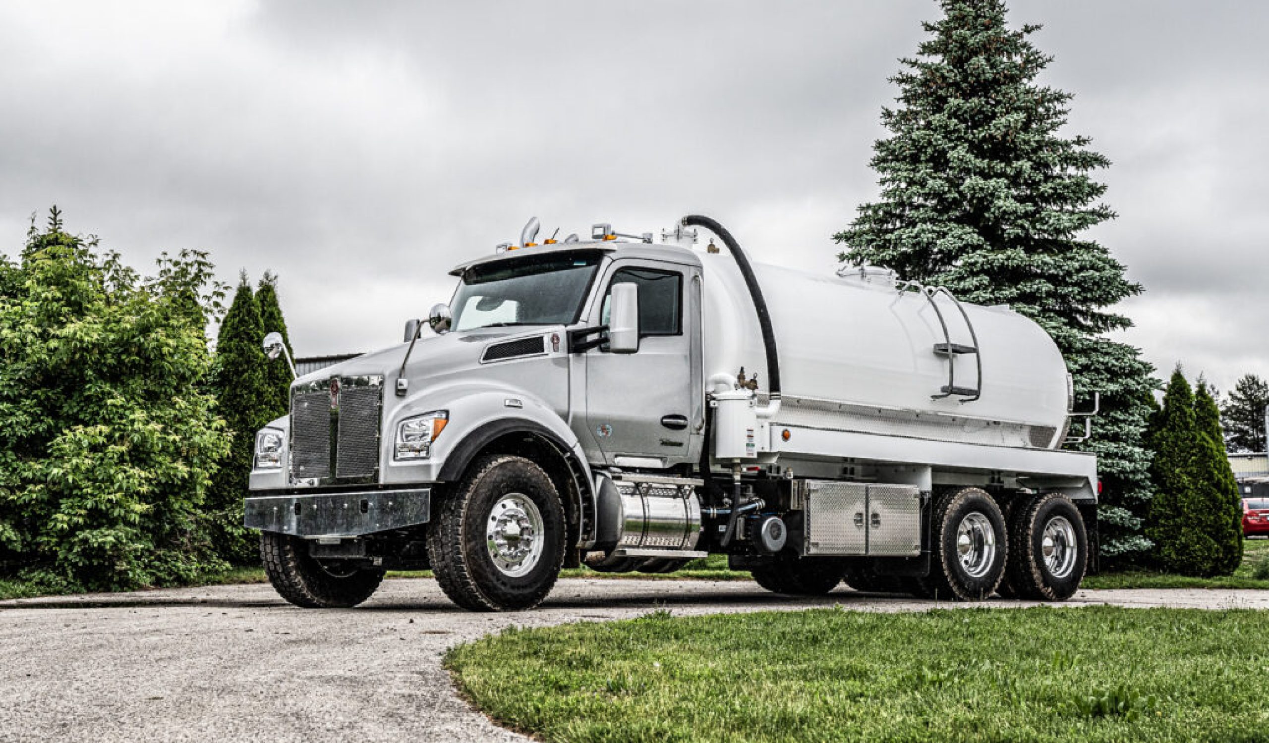 Vacutrux Septic Trux Photo - Environmental Vacuum Equipment - Elmira, Ontario, Canada