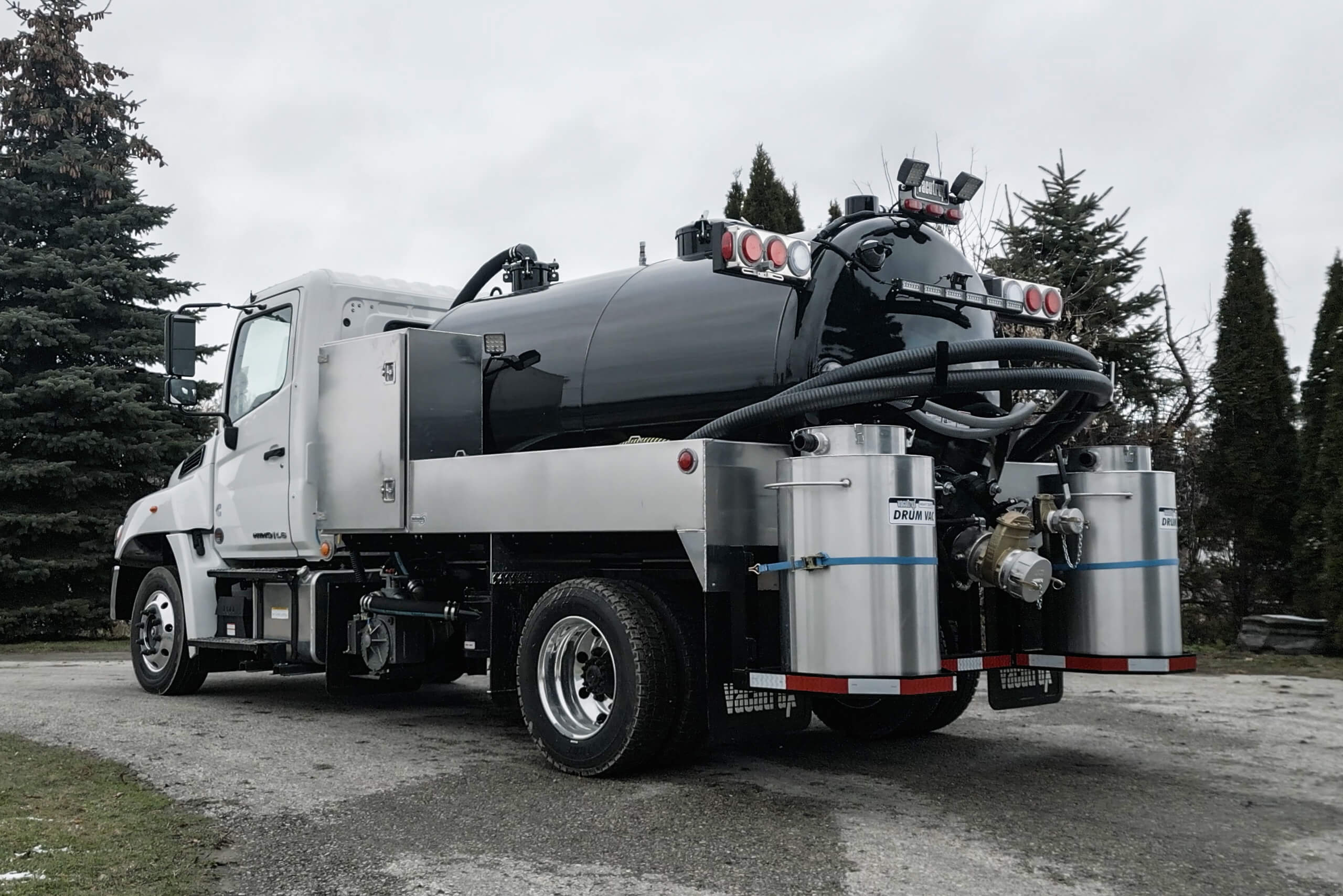 Vacutrux Biocollex - Grease and Food-waste Truck w/ Vacuum Drums